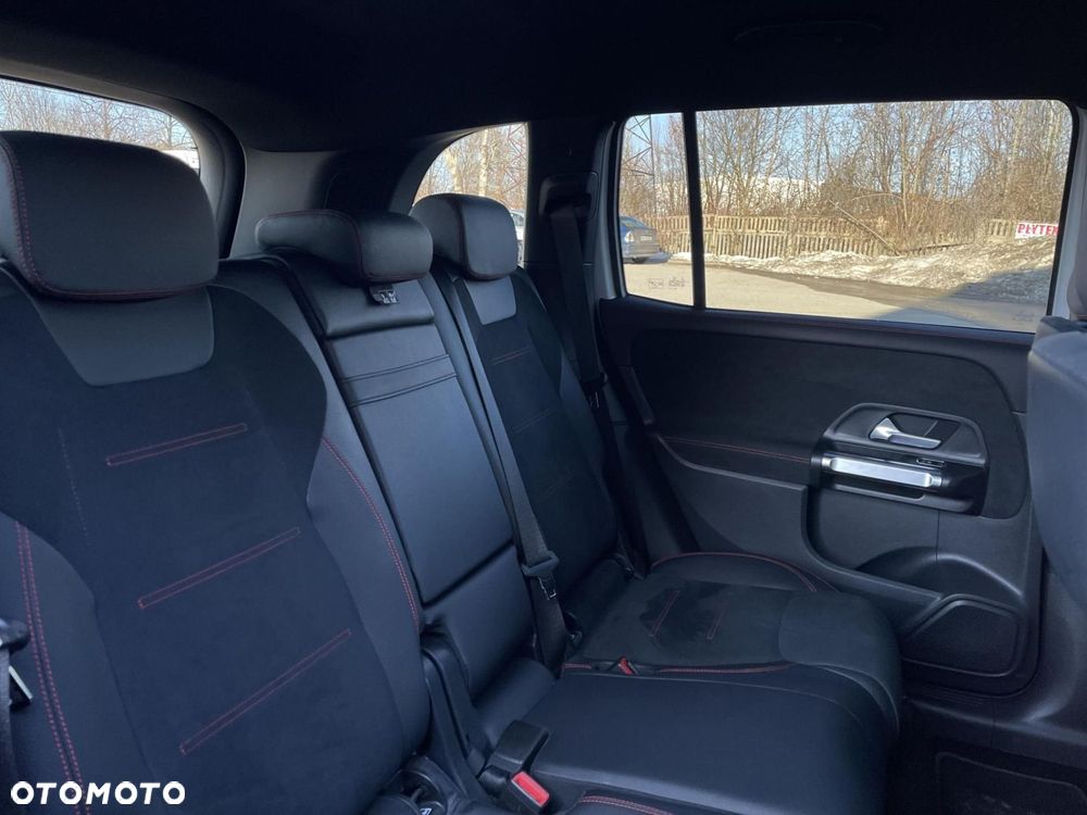 Mercedes-Benz GLB - 20