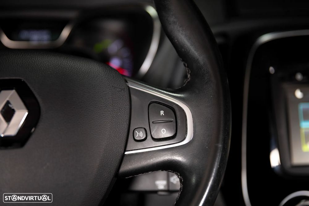 Renault Captur 0.9 TCE Exclusive XMOD - 24
