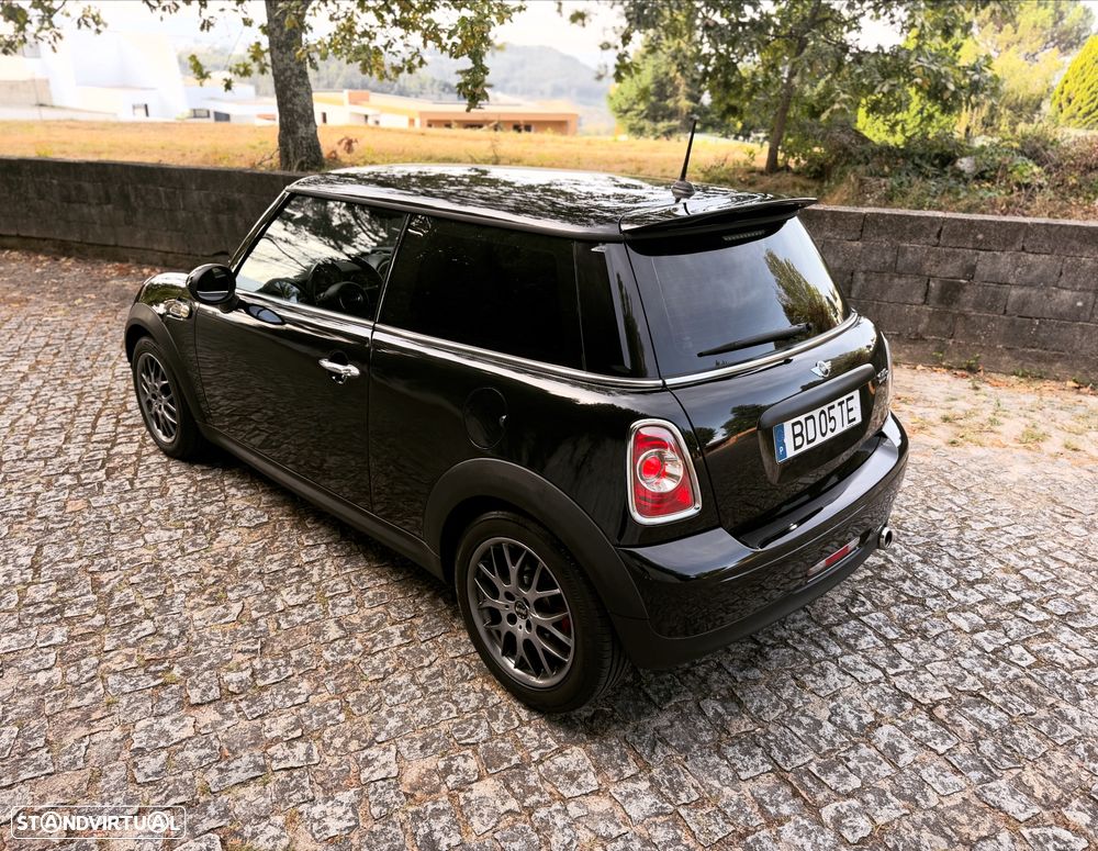 MINI 3 Portas - 4