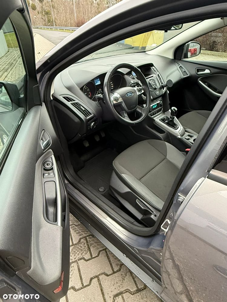 Ford Focus 1.6 Ambiente - 7