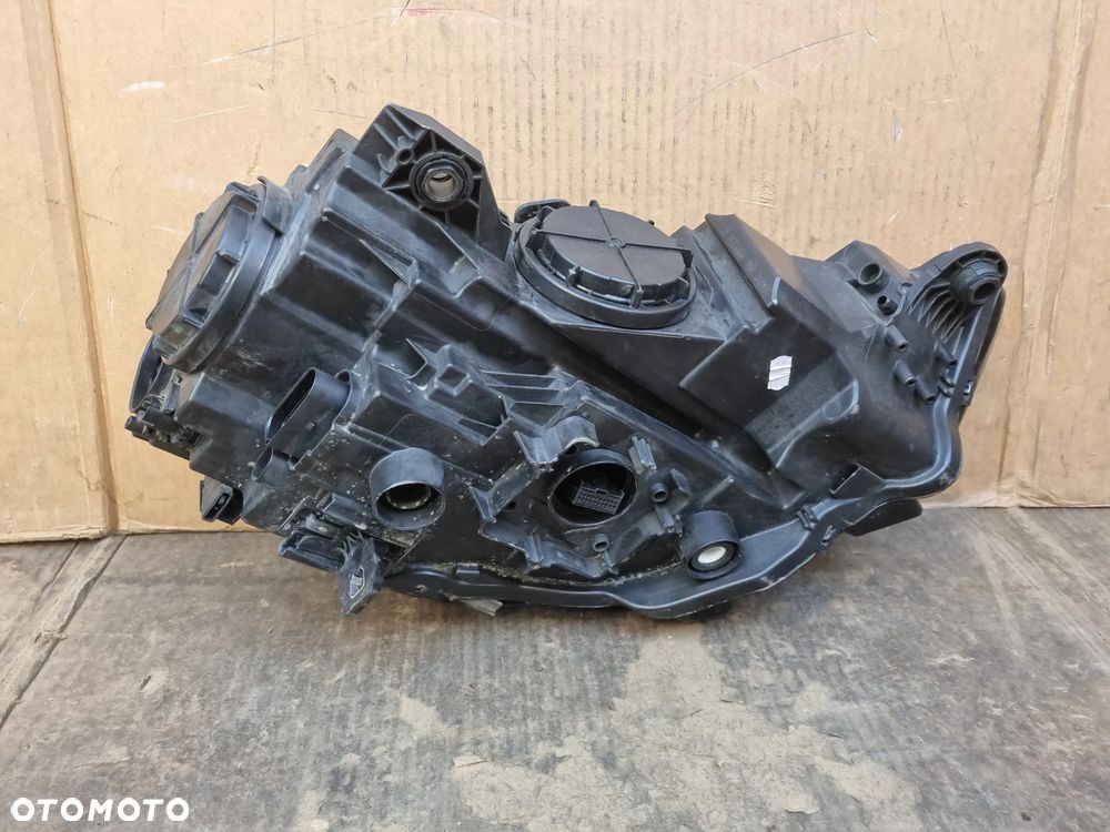 AUDI A3 8V0 LIFT XENON LAMPA LEWA PRZÓD - 7