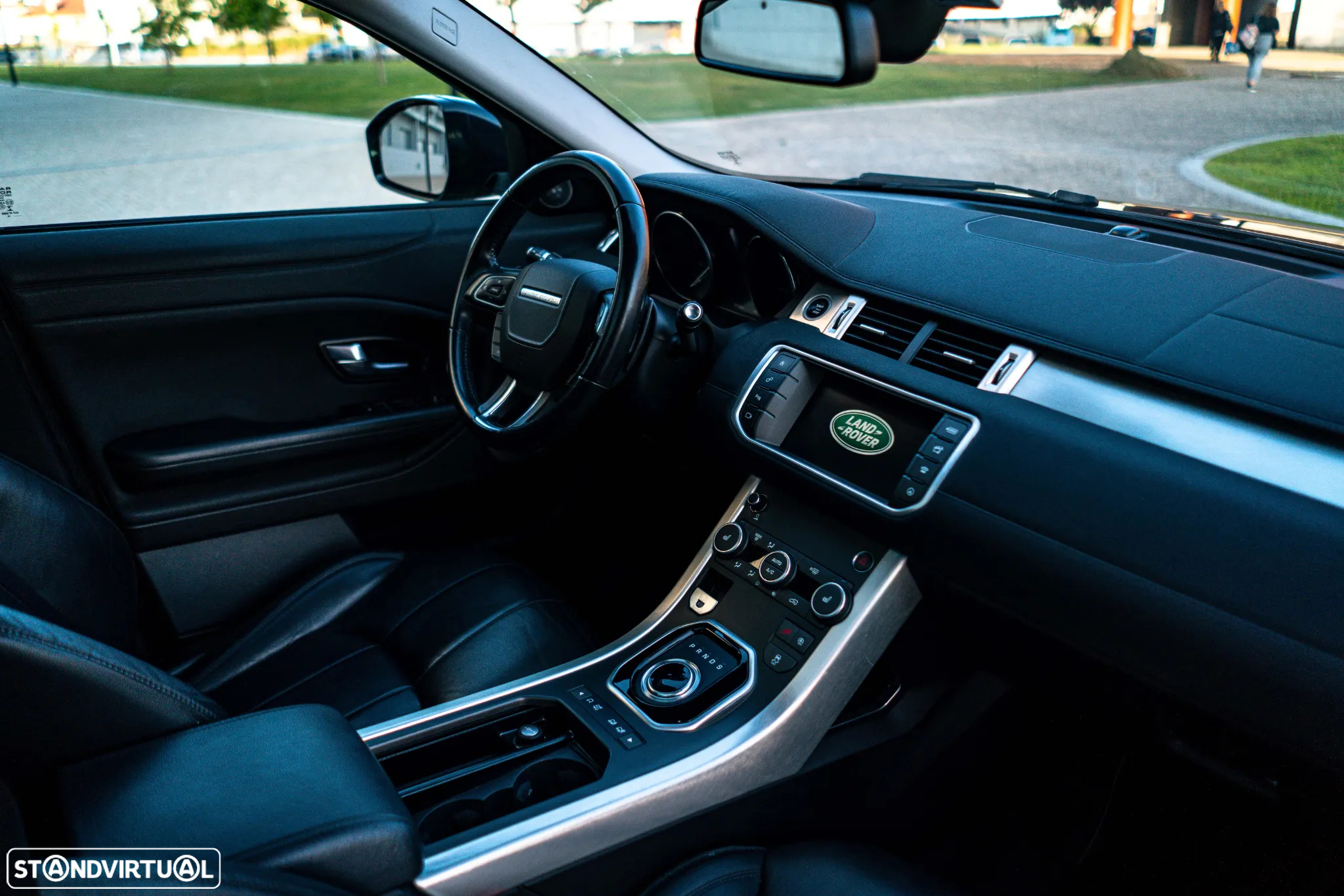 Land Rover Range Rover Evoque 2.0 TD4 SE Auto - 13