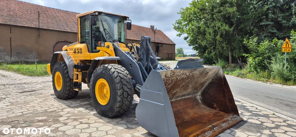 Volvo L 120 F - 4