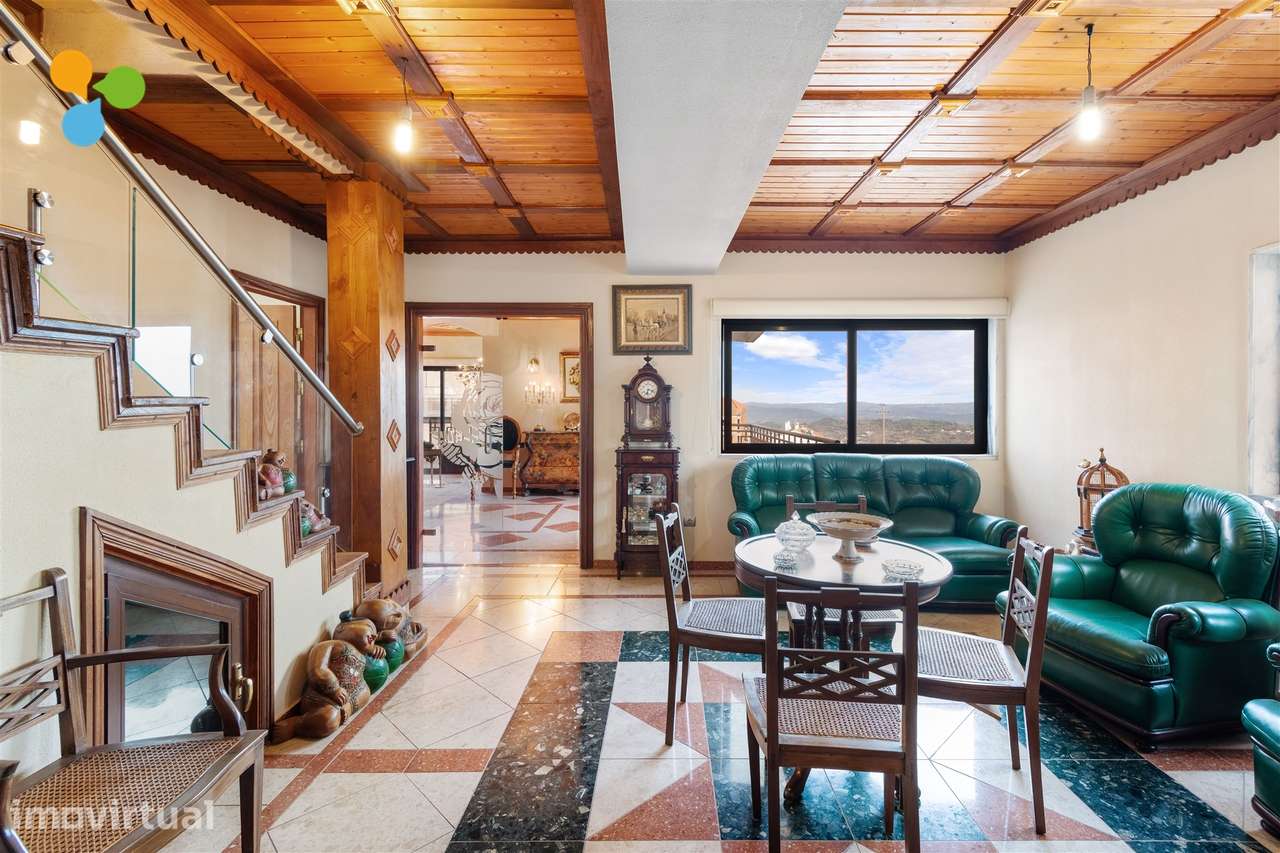 Apartamento T5 Duplex com Vistas Panorâmicas – Covilhã - Grande imagem: 3/40