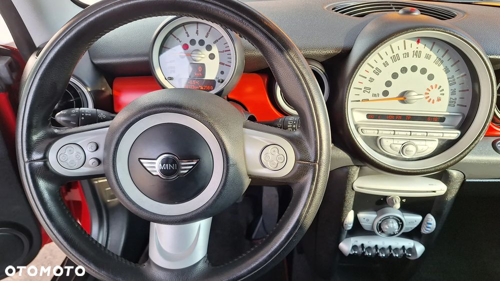 MINI ONE Standard - 10