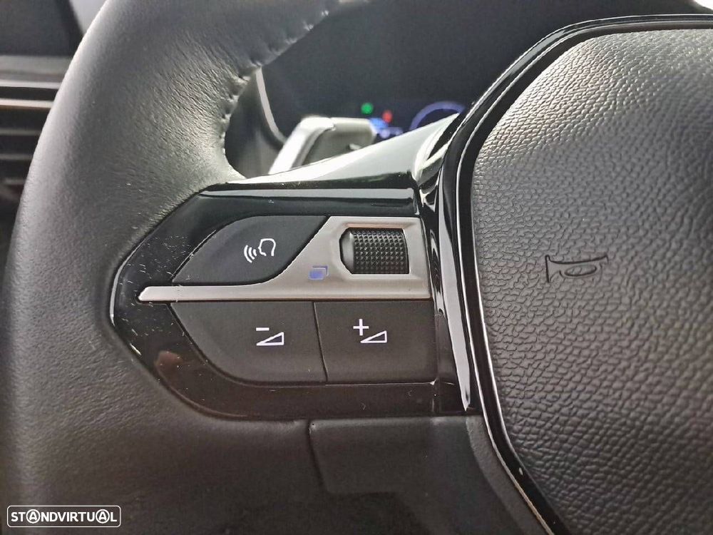 Peugeot 208 - 16