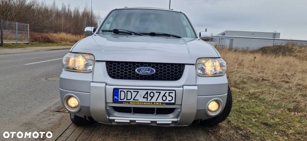 Ford Maverick 3.0 V6 Limited - 5