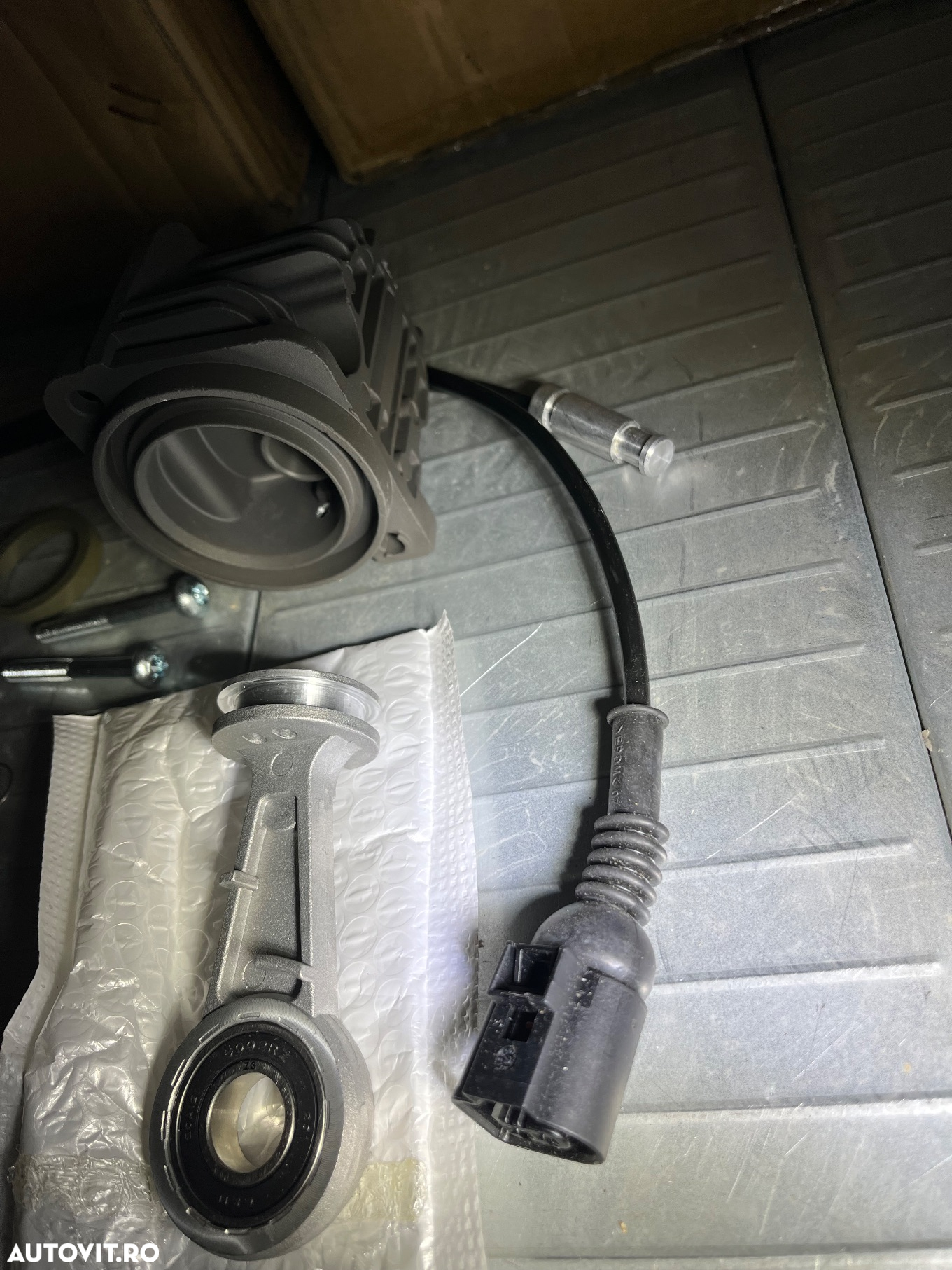 Kit reparatie compresor perne aer orice model wabco continental  vw audi porsche land rover bmw range rover jaguar cilindru piston segment garnituri cayenne touareg q7 a6 a7 a8 - 14