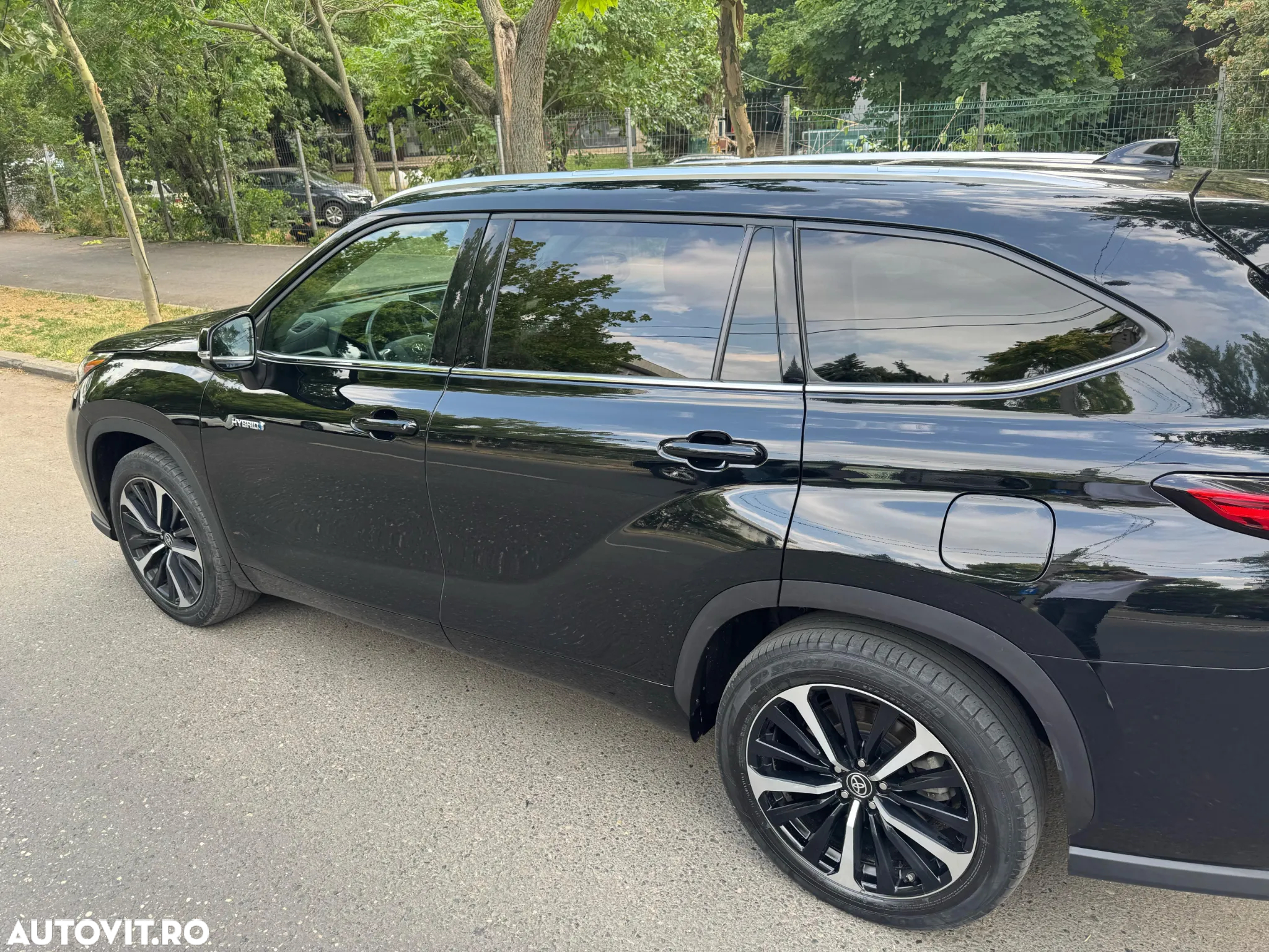 Toyota Highlander 2.5 L Hybrid Dynamic Force 248CP Luxury Metallic - 2