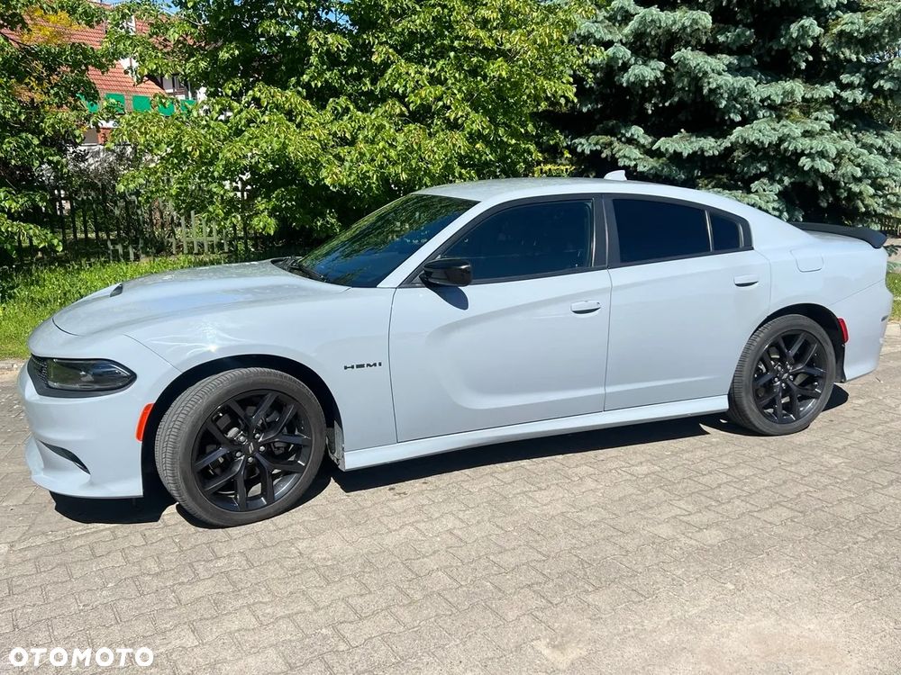 Dodge Charger 5.7 R/T - 2