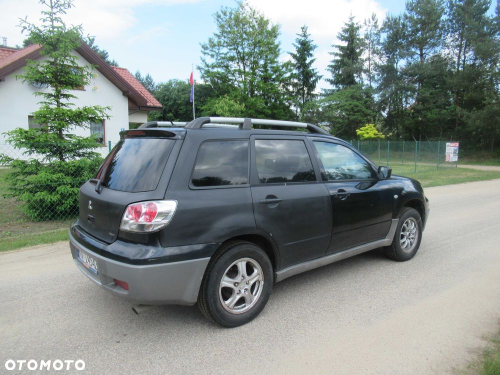 Mitsubishi Outlander - 5