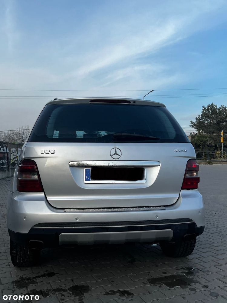 Mercedes-Benz ML - 2