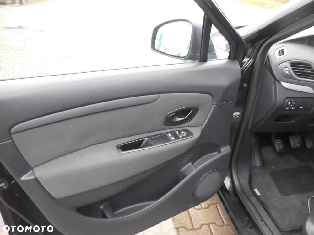 Renault Scenic 1.6 16V 110 Authentique - 14