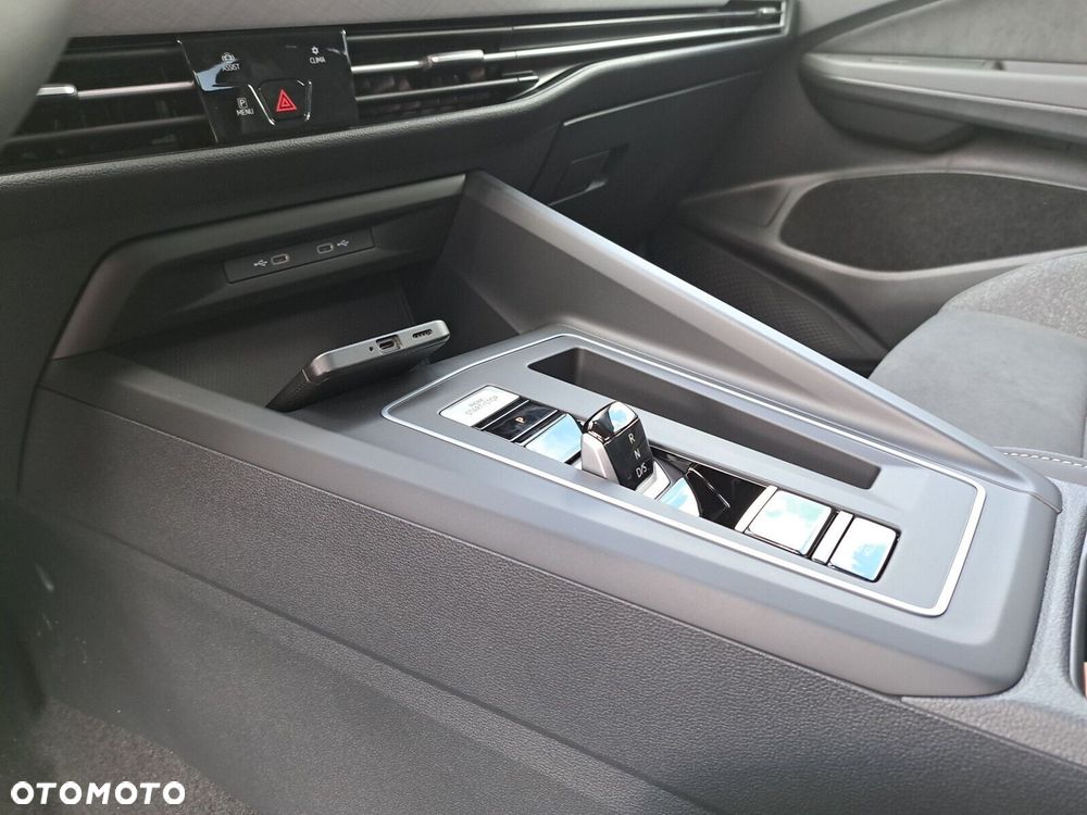 Volkswagen Golf Variant - 16