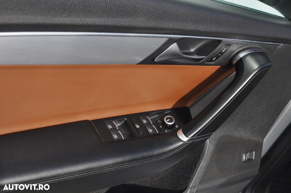 Volkswagen Passat Variant 2.0 TDI Blue TDI DSG Highline - 10