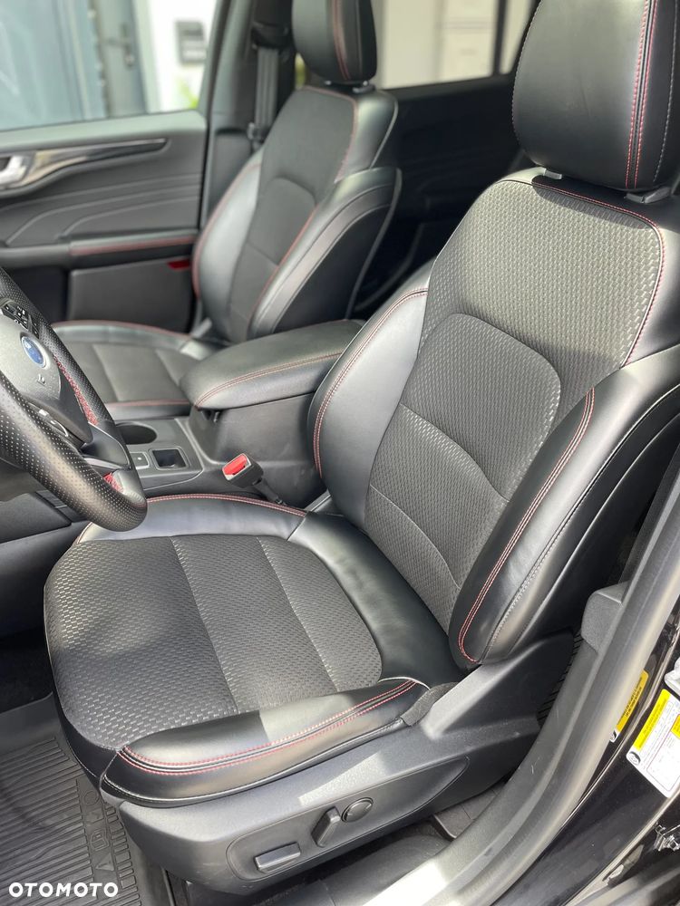 Ford Kuga 2.0 EcoBoost AWD ST-Line ASS - 17