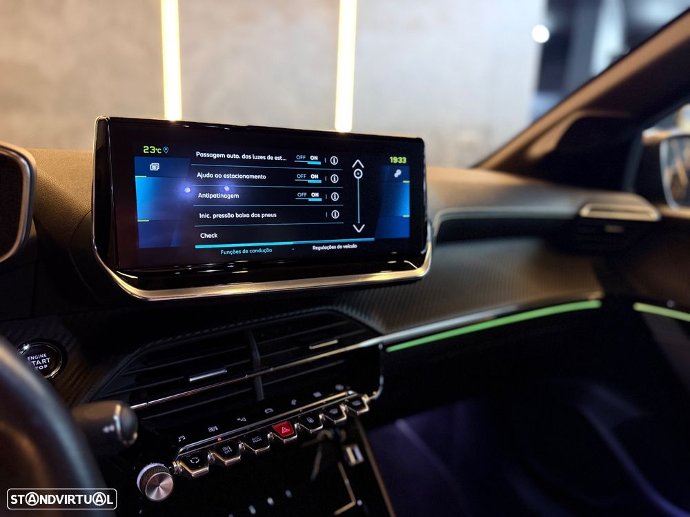Peugeot e-208 50 kWh GT Pack - 54