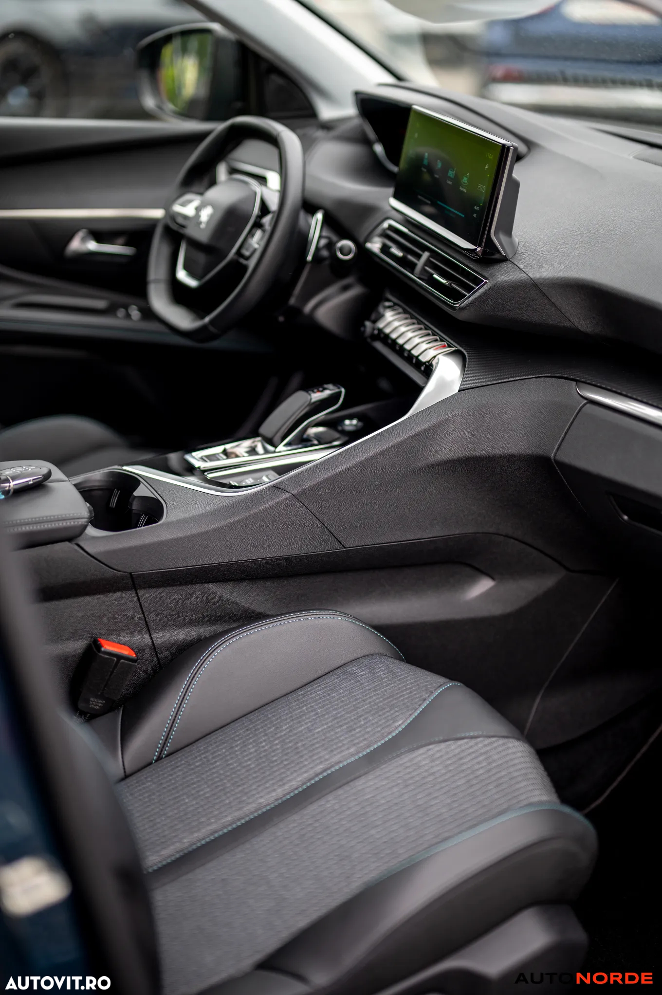 Peugeot 3008 Plug-In Hybrid 225 e-EAT8 Allure Pack - 31