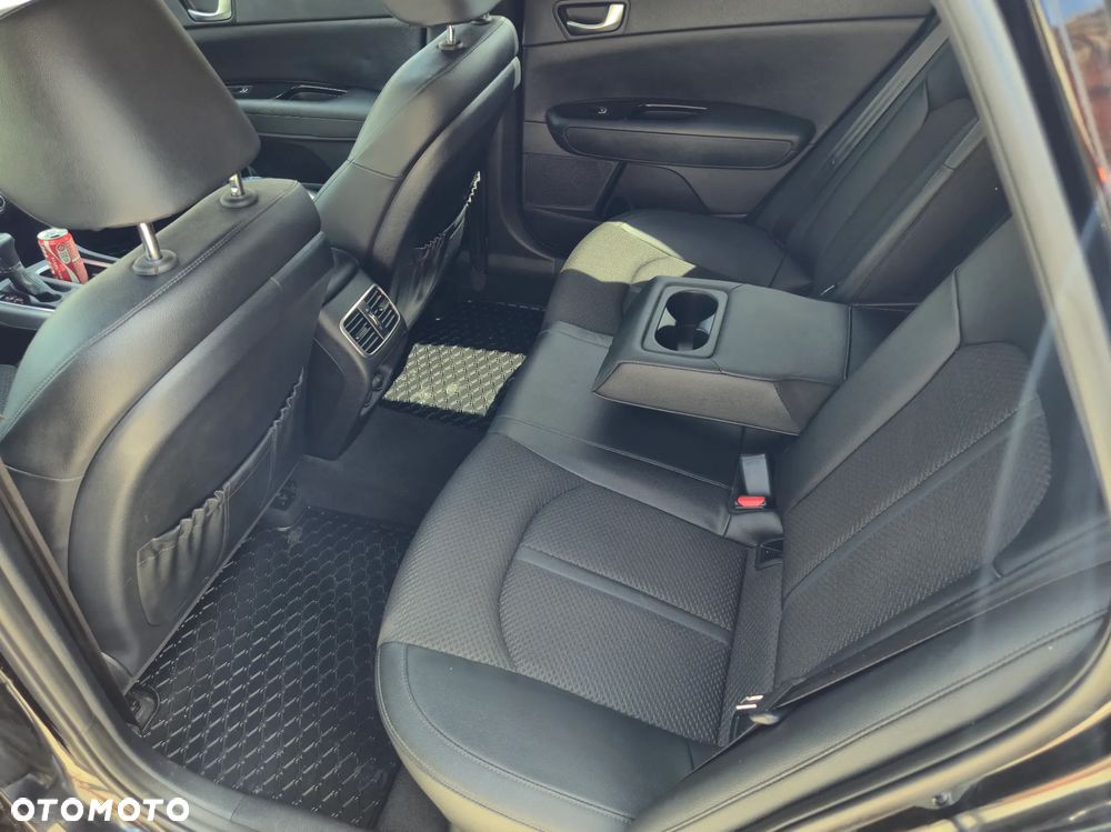 Kia Optima Sportagon 2.0 GDI Spirit - 20