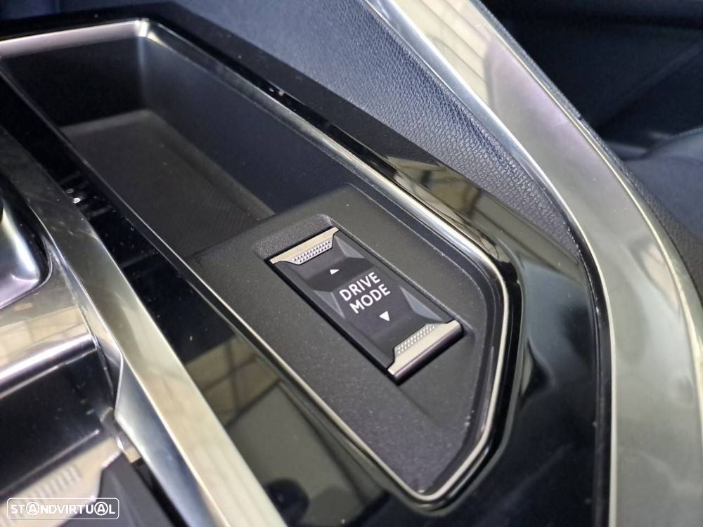 Peugeot 3008 1.5 BlueHDi Allure Pack EAT8 - 20