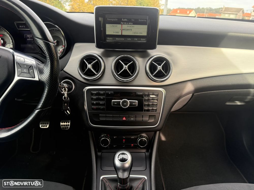 Mercedes-Benz CLA 180 (CDI) d AMG Line - 20