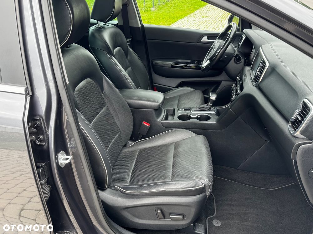 Kia Sportage 2,0 CRDI AWD Platinum - 35