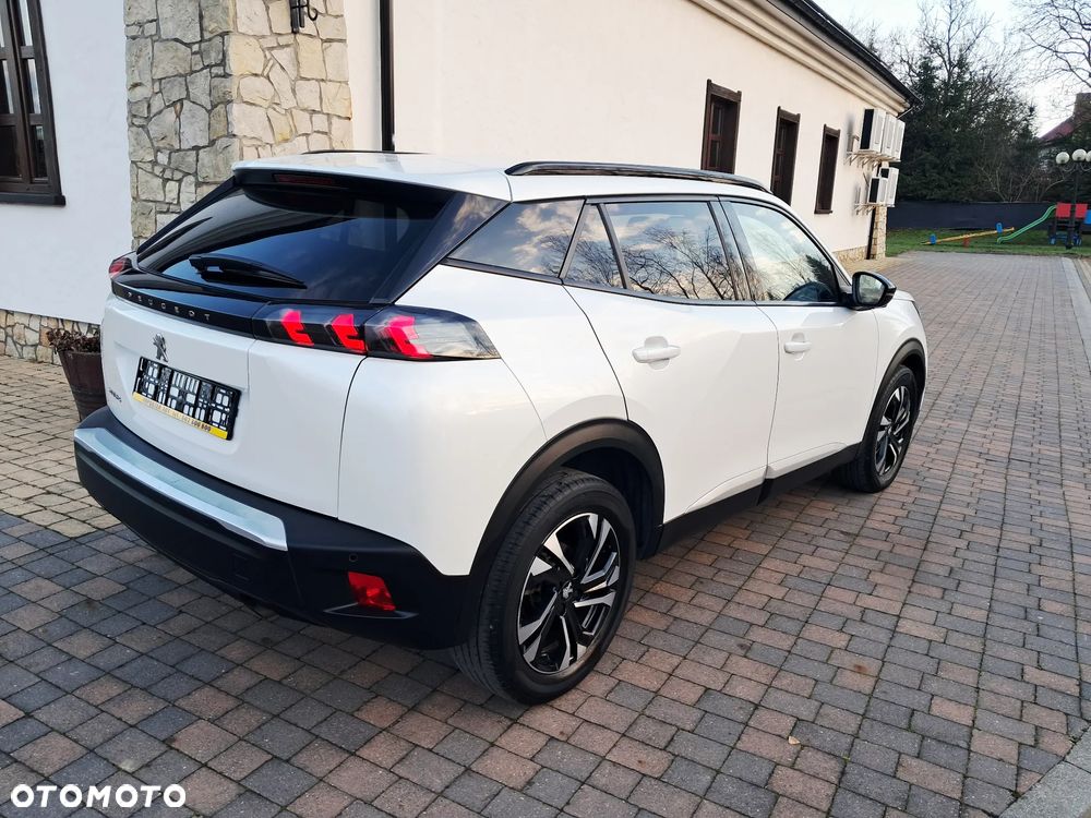 Peugeot 2008 1.2 Pure Tech GPF Allure S&S - 5