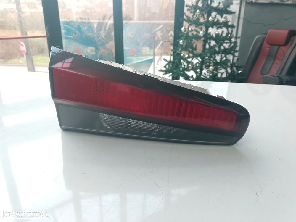 FAROLIM ESQUERDO MALA FIAT TIPO SW / 0521341560E / 320E001441