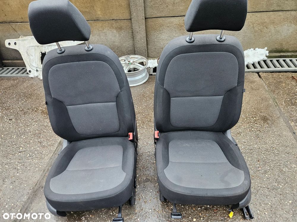 Fotele przednie SKODA YETI 09-13 - 9