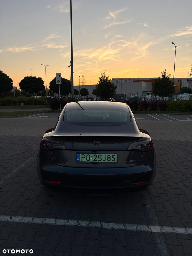 Tesla Model 3 - 2