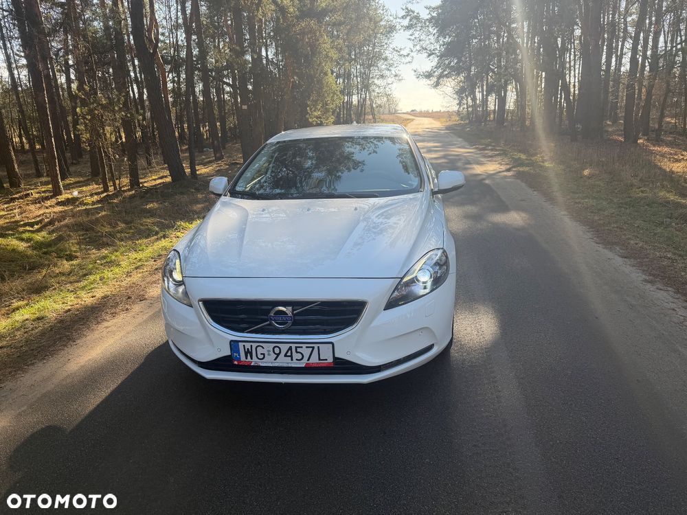 Volvo V40 D3 Momentum - 9