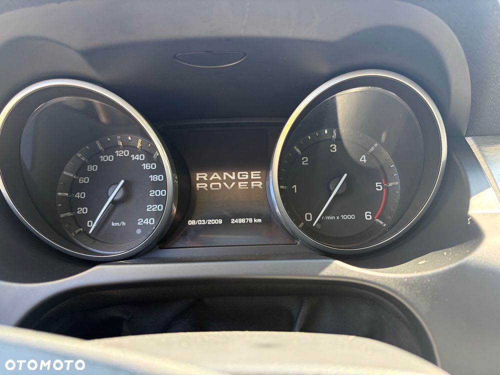 Land Rover Range Rover Evoque - 15