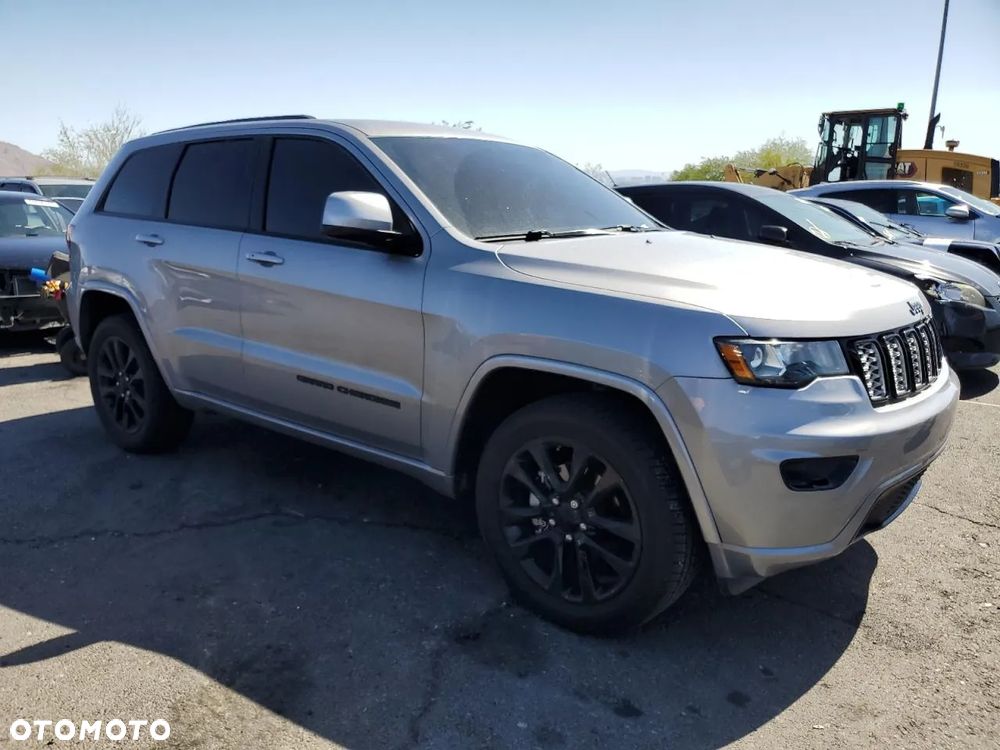 Jeep Grand Cherokee 3.6 V6 Laredo - 2