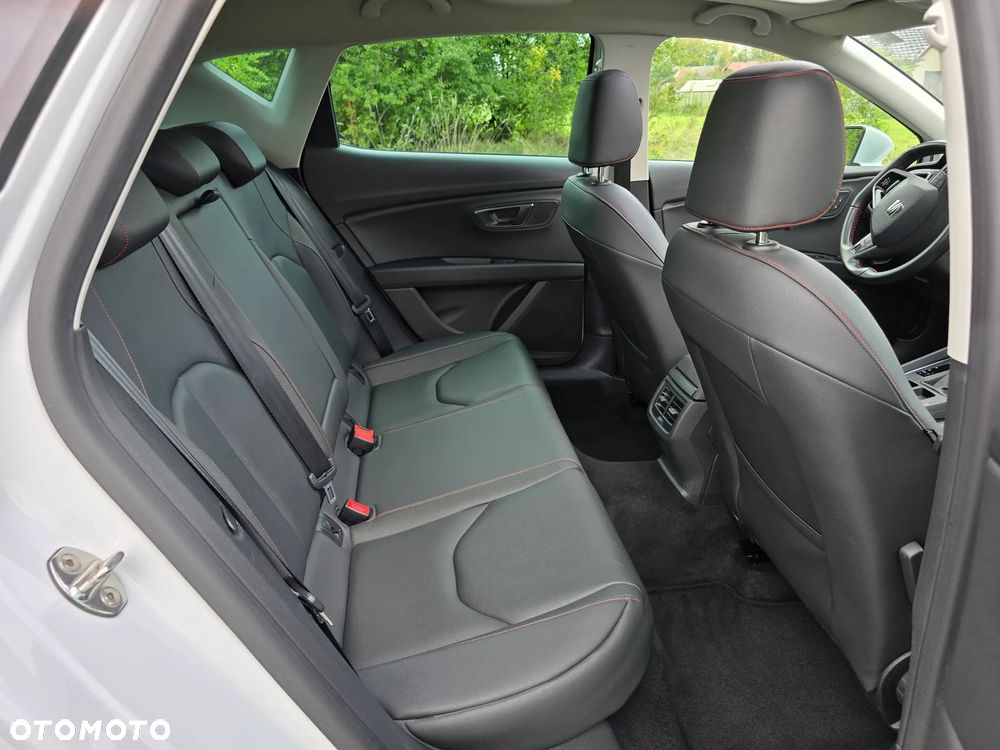 Seat Leon 2.0 TSI DSG OPF FR - 32