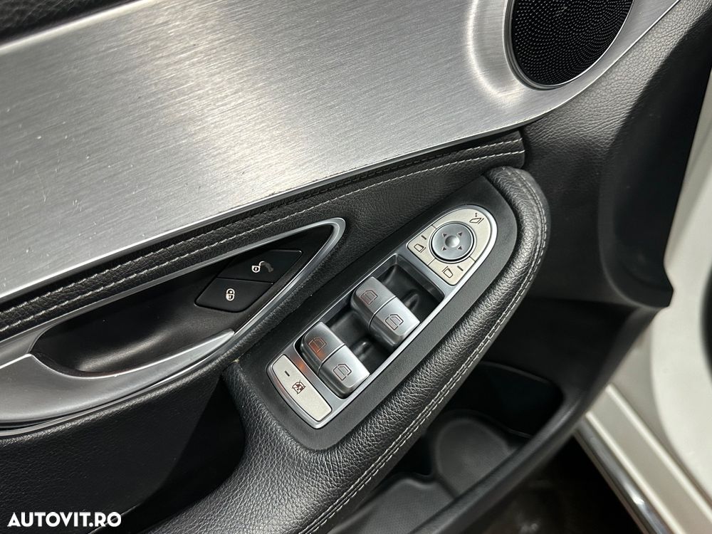 Mercedes-Benz C - 11