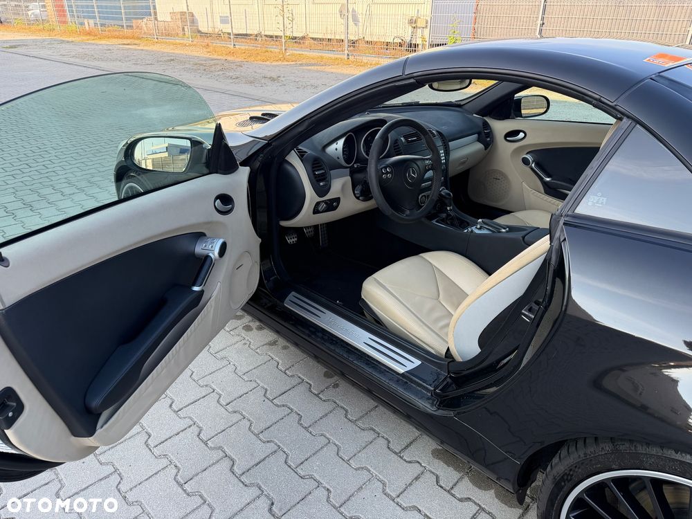 Mercedes-Benz SLK 350 - 25
