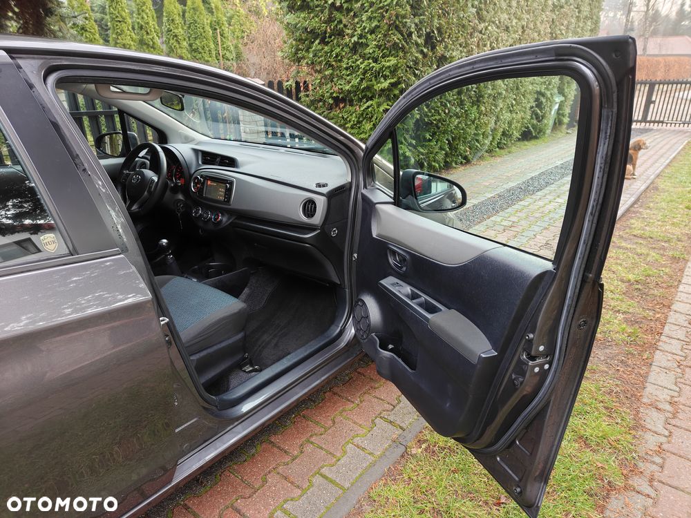 Toyota Yaris - 24