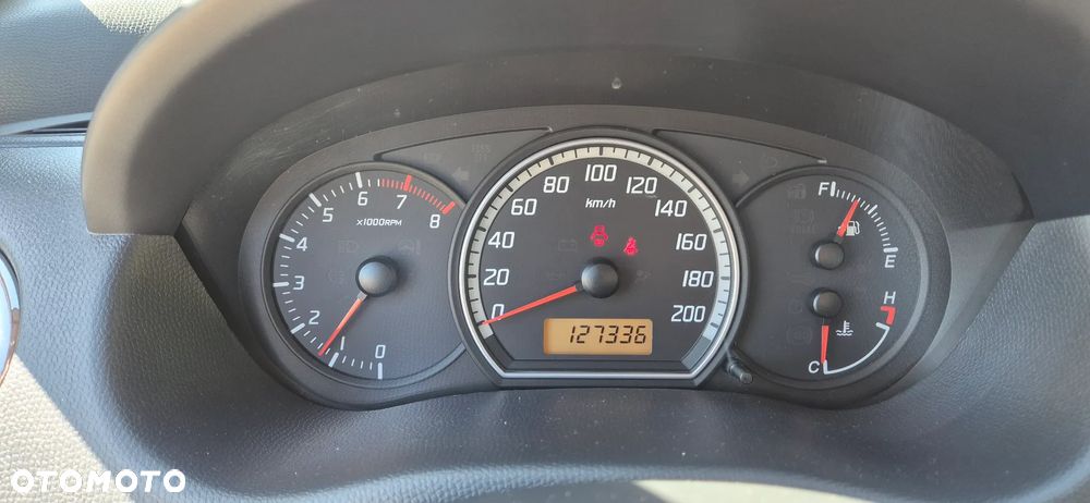 Suzuki Swift - 11