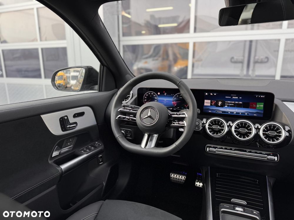 Mercedes-Benz GLA 220 mHEV 4-Matic AMG Line 8G-DCT - 13