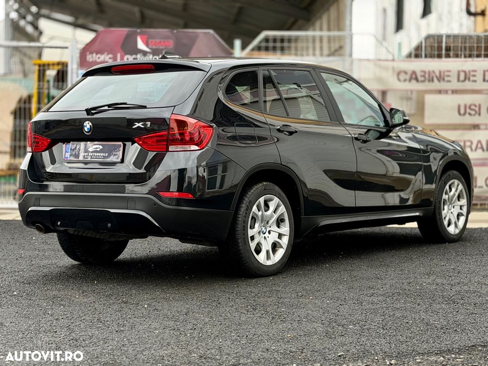 BMW X1 xDrive18d Aut. Sport Line - 3