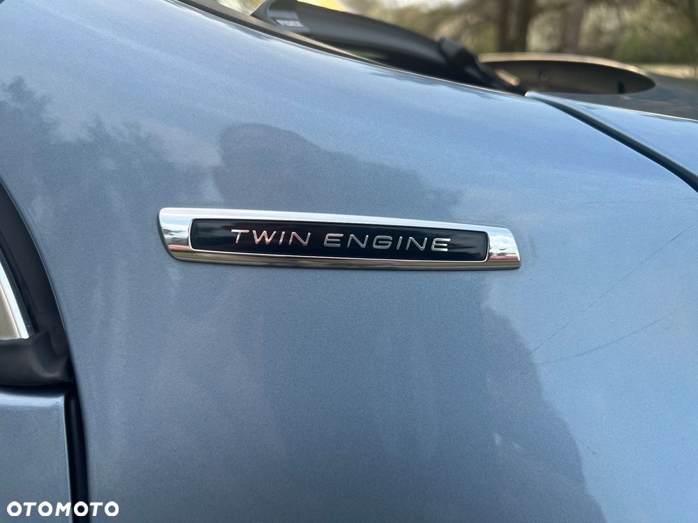 Volvo V60 D6 AWD Plug-in Hybrid Summum - 24