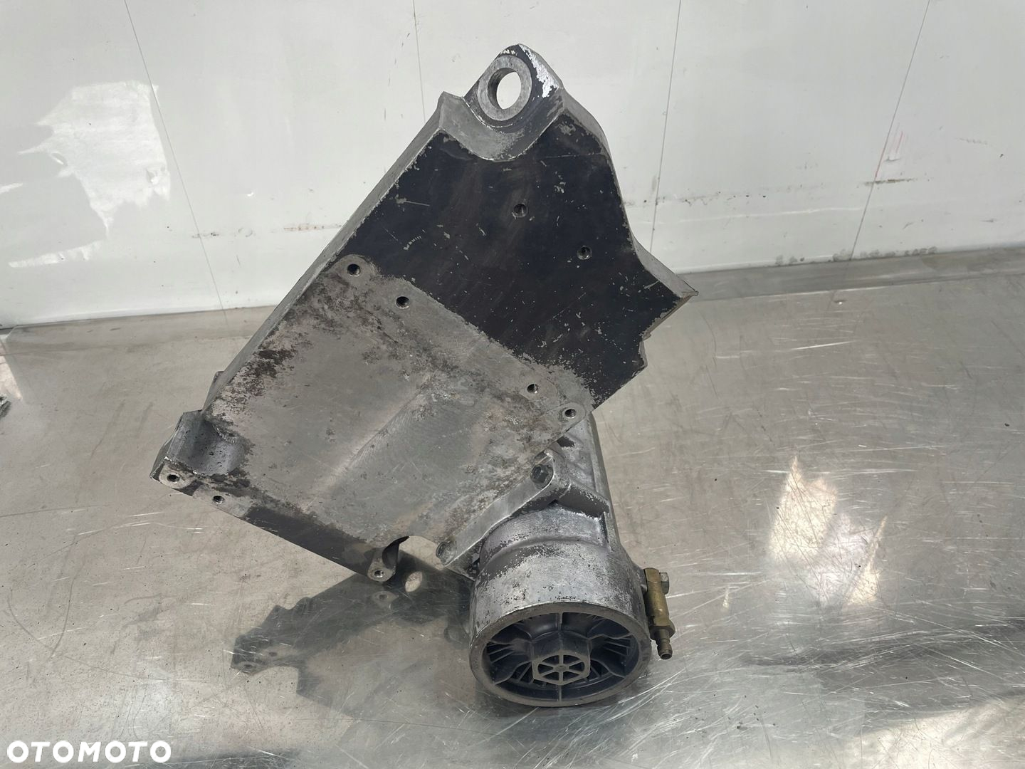 Podstawa Obudowa Filtra Paliwa Scania R V8 164 1424695 - 3