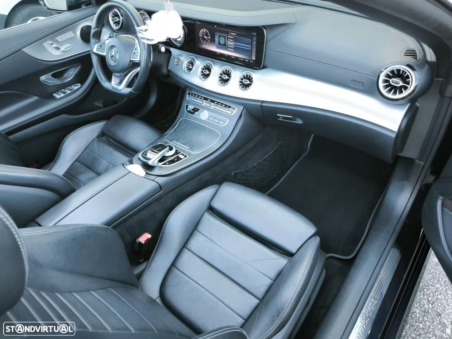 Mercedes-Benz E 220 d AMG Line - 29