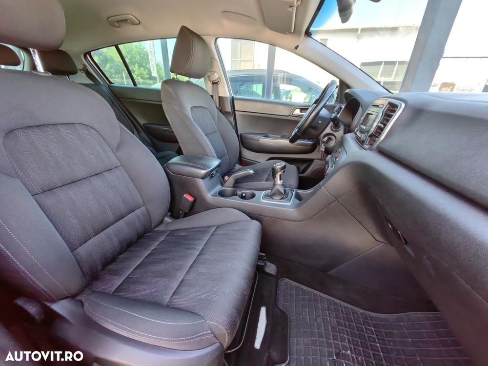 Kia Sportage 1.6 GDI 6MT 4x2 Style - 19