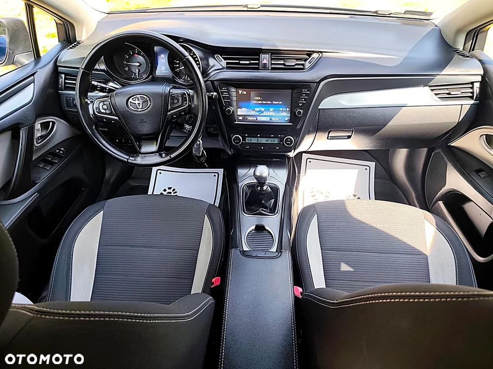 Toyota Avensis 1.8 Edition-S - 20