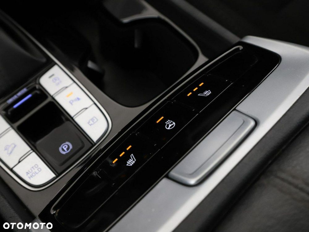 Hyundai Tucson 1.6 CRDi 48V-Hybrid 2WD DCT Select - 32