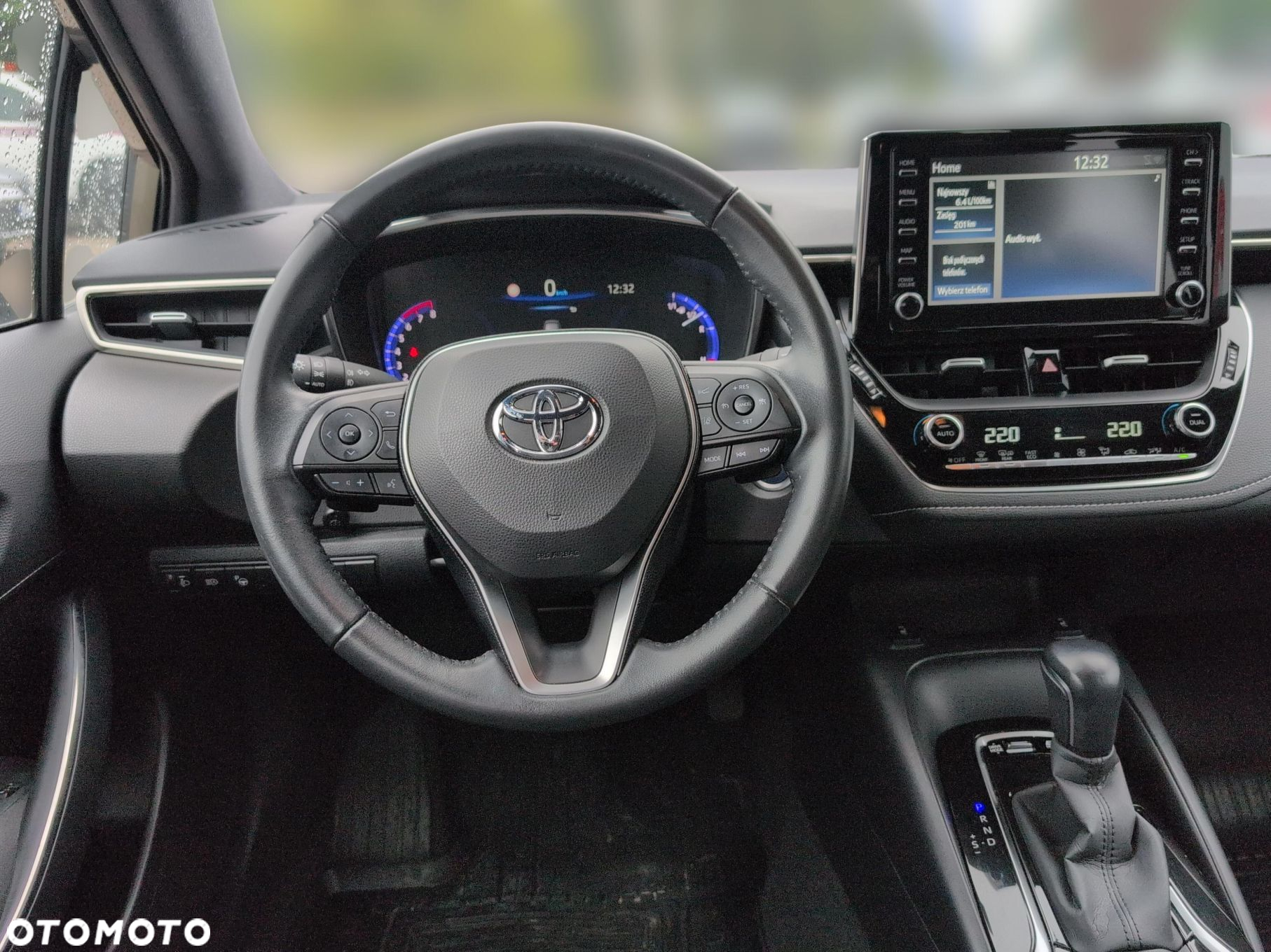 Toyota Corolla 2.0 Hybrid Comfort - 12