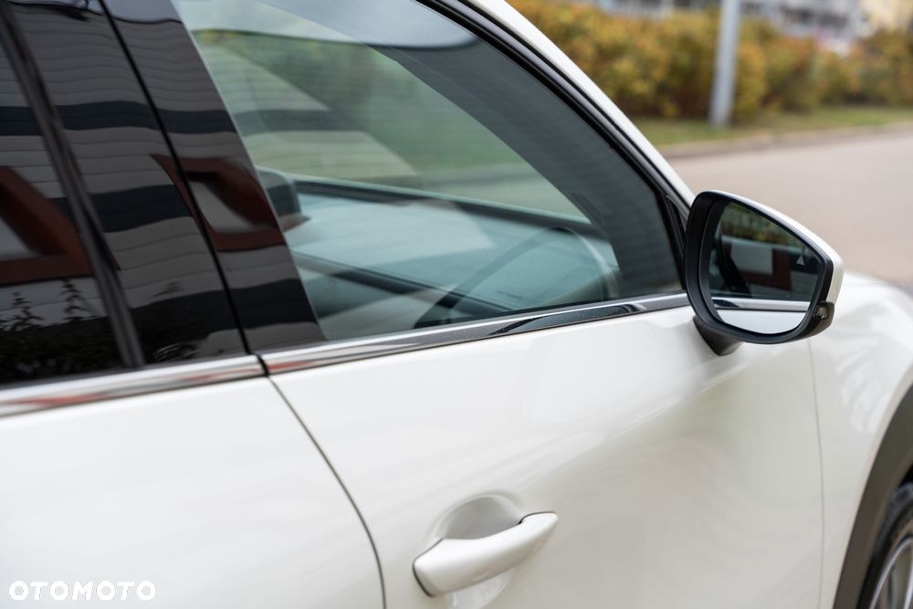 Mazda CX-30 2.0 mHEV Hikari 2WD - 17