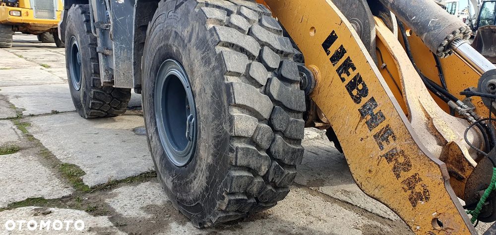 Liebherr L556 - 18