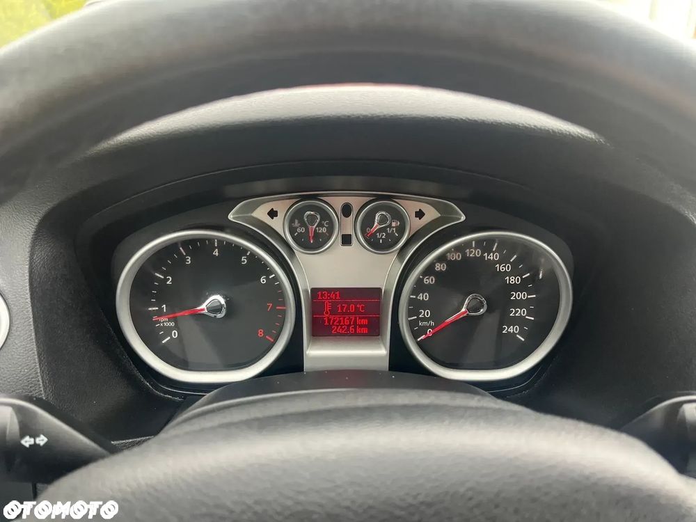 Ford Focus ver-coupe--cabriolet-2-0-16v-black-magic - 13